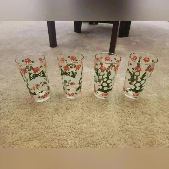 4 Vintage Continental Can Co Glass  TumblersMerry Christmas Happy New Year! - Picture 1 of 5